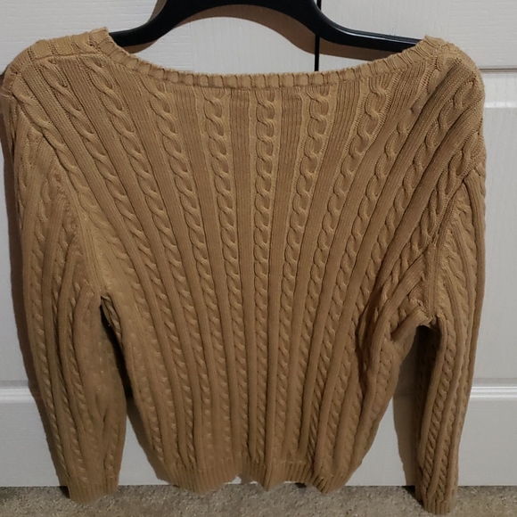 Sweater - Picture 4 of 4